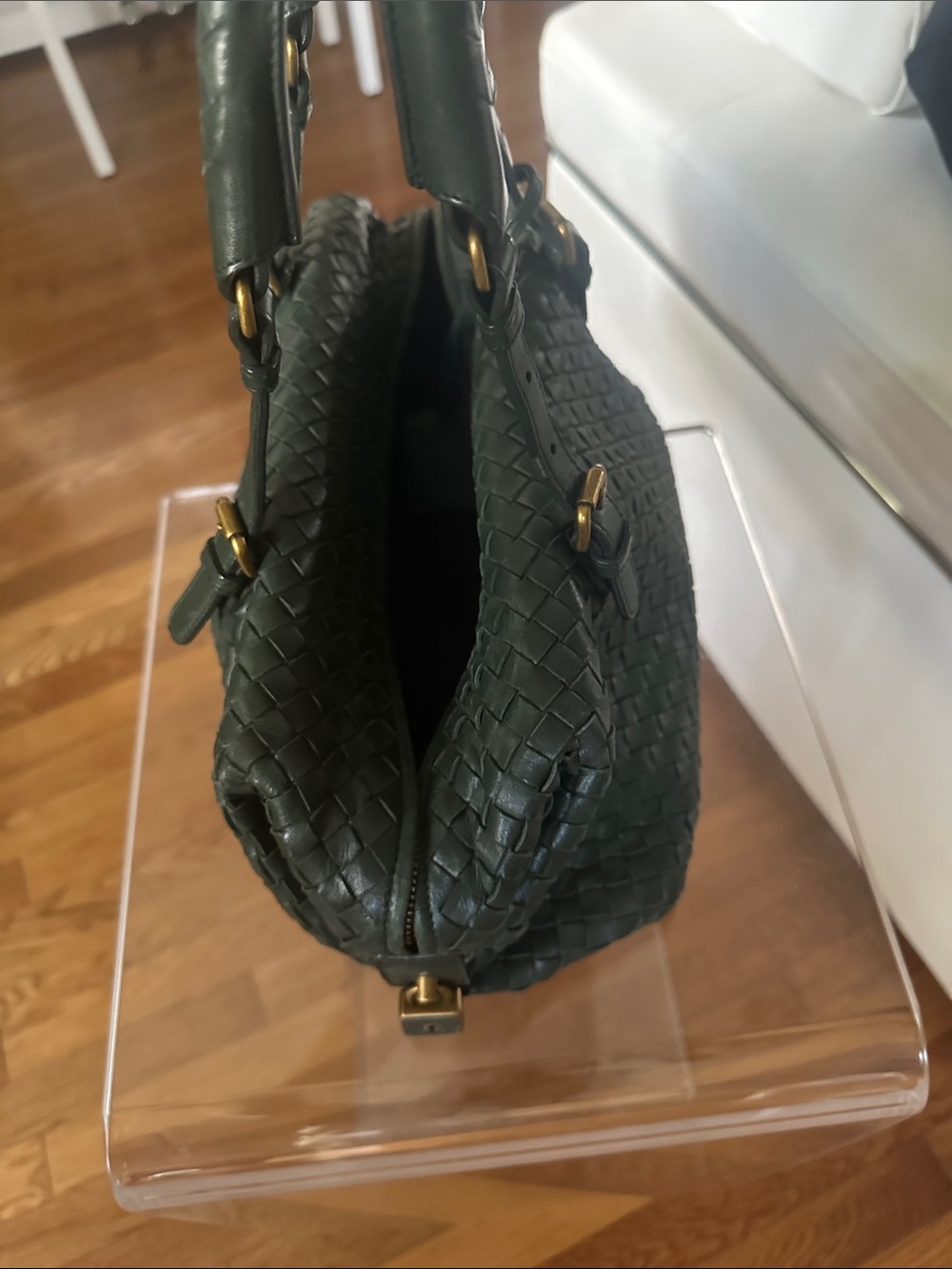 Bottega Veneta Dark Green Intrecciato Leather Shoulder Bag with Purple Interior - Picture 7 of 9